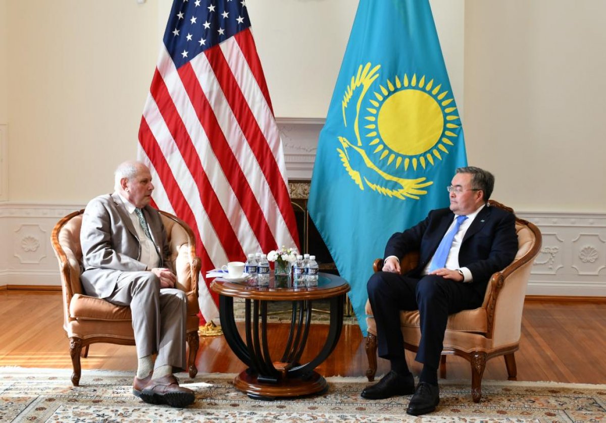 Двусторонние переговоры. Relations between Kazakhstan and America.