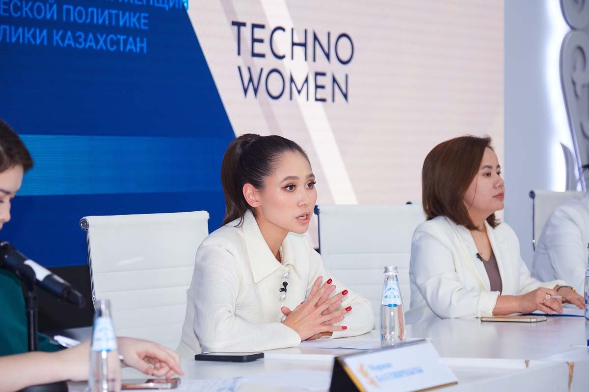 Программа Tech Girls: Бесплатное обучение IT-специальностям для молодых  казахстанок