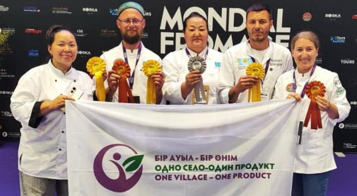 Есектегі жас армян әйелі