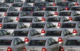 В январе казахстанцы приобрели 4,3 тысяч новых легковых автомобилей на сумму 39,8 млрд тенге