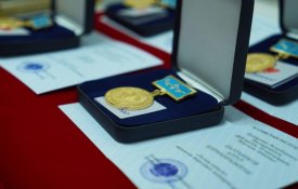Онлайн-форум "Biz Birgemiz”. Церемония награждения медалью «Халық Алғысы»