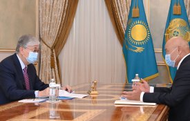 Мемлекет басшысы Түркістан облысының әкімі Өмірзақ Шөкеевті қабылдады