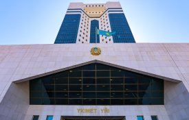 Үкімет Ұлттық банкпен және Қаржы нарығын реттеу агенттігімен бірлесіп, Президент тапсырмаларын орындаудың үш жылдық бағдарламасын әзірледі