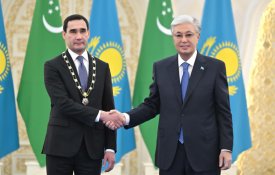 Мемлекет басшысы Түрікменстан Президентін «Алтын Қыран» орденімен марапаттады