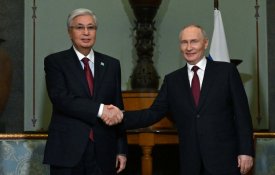 Глава государства провел встречу с Президентом Российской Федерации