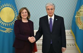 Мемлекет басшысы АҚШ елшісі Джули Стаффтты қабылдады