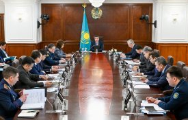 Олжас Бектенов құқық бұзушылық профилактикасы жөніндегі ВАК отырысын өткізді