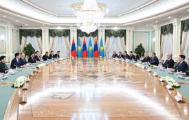 Қазақстан мен Моңғолия президенттері кеңейтілген құрамда келіссөз жүргізді