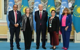 Президент провел встречу с руководителями международных конвенций