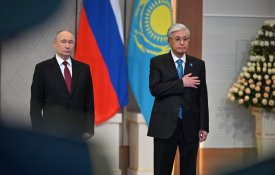 Глава государства Касым-Жомарт Токаев и Президент России Владимир Путин провели переговоры в узком составе