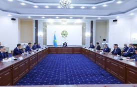 Премьер-министр провел совещание по вопросам завершения весенне-полевых работ и развития АПК