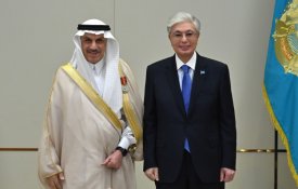 Глава государства встретился с президентом Исламского банка развития Мухаммадом Сулейманом Аль-Джассером