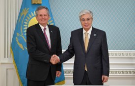 Глава государства принял сенатора Конгресса США Стива Дэйнса