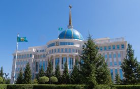 Глава государства поздравил с Днем труда