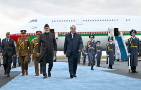 Мемлекет басшысы Оман Сұлтанын елорда әуежайында қарсы алды