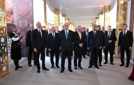 Главы государств СНГ посетили фестиваль национальных блюд