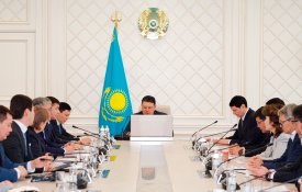 Канат Бозумбаев поручил привлечь больше банков к финансированию модернизации коммунальных сетей