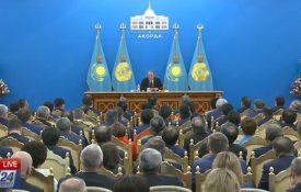 Президент поручил повысить зарплату