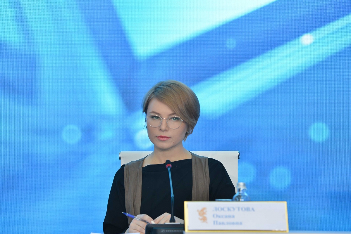 Ретро қара және ақ порно фотосуреттер Үлкен мүшесі бар транни қыздар