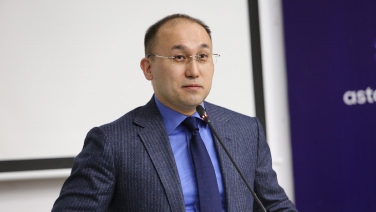 Министр информации и коммуникации. Даурен Абаев.