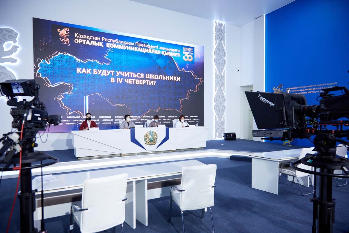 Школьники в четвёртой четверти будут учиться в зависимости от зоны риска