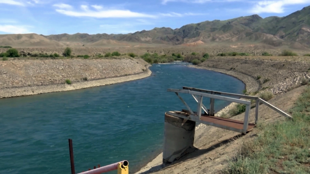 Местным исполнительным органам необходимо ускорить работу по увеличению пропускной способности каналов, необходимых для водоотведения