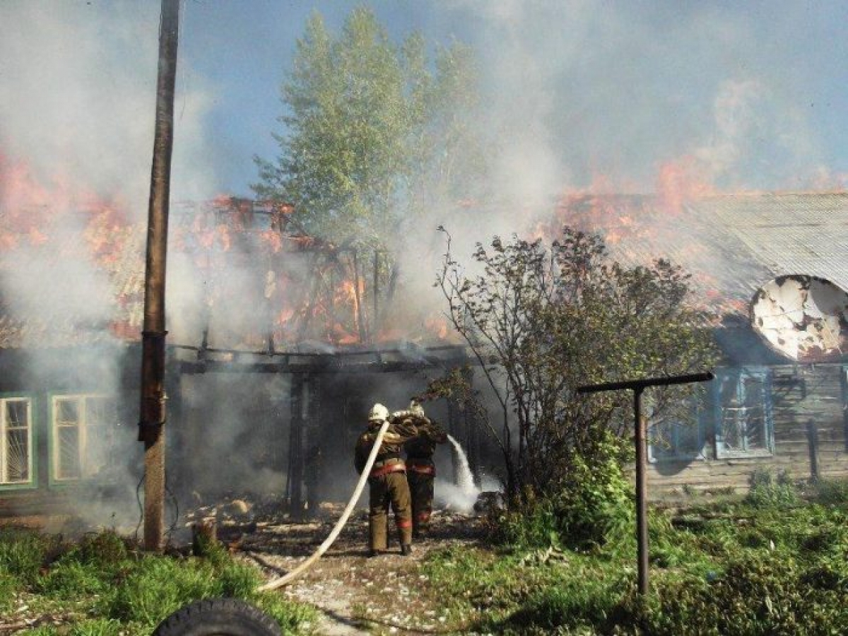 МЧС: по пожару в Риддере следственные мероприятия продолжаются