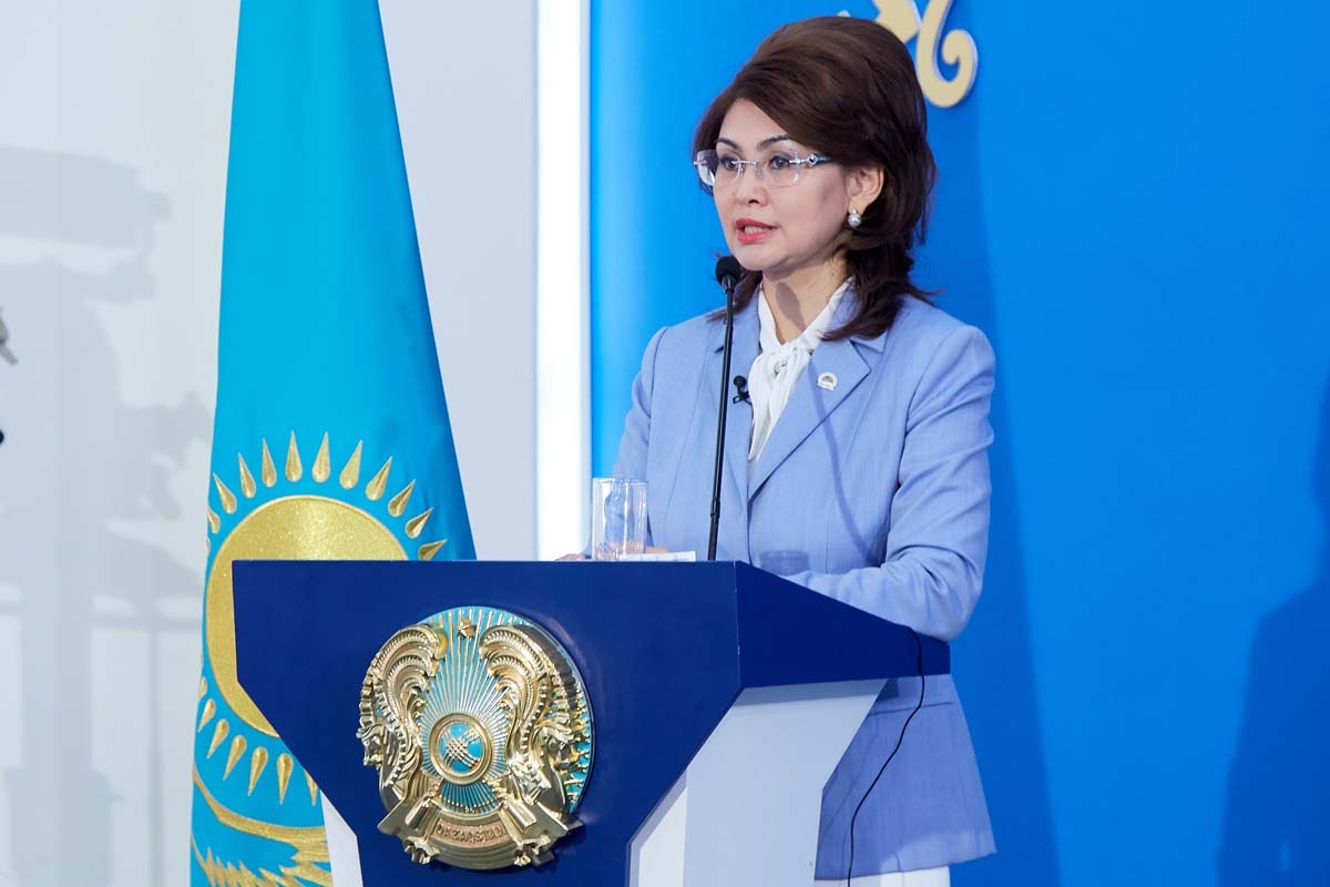 Мэр Казахстана. Министр информации республики