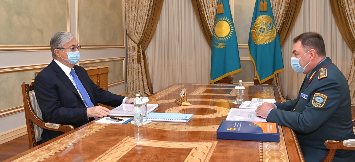 Глава государства принял министра по чрезвычайным ситуациям Юрия Ильина