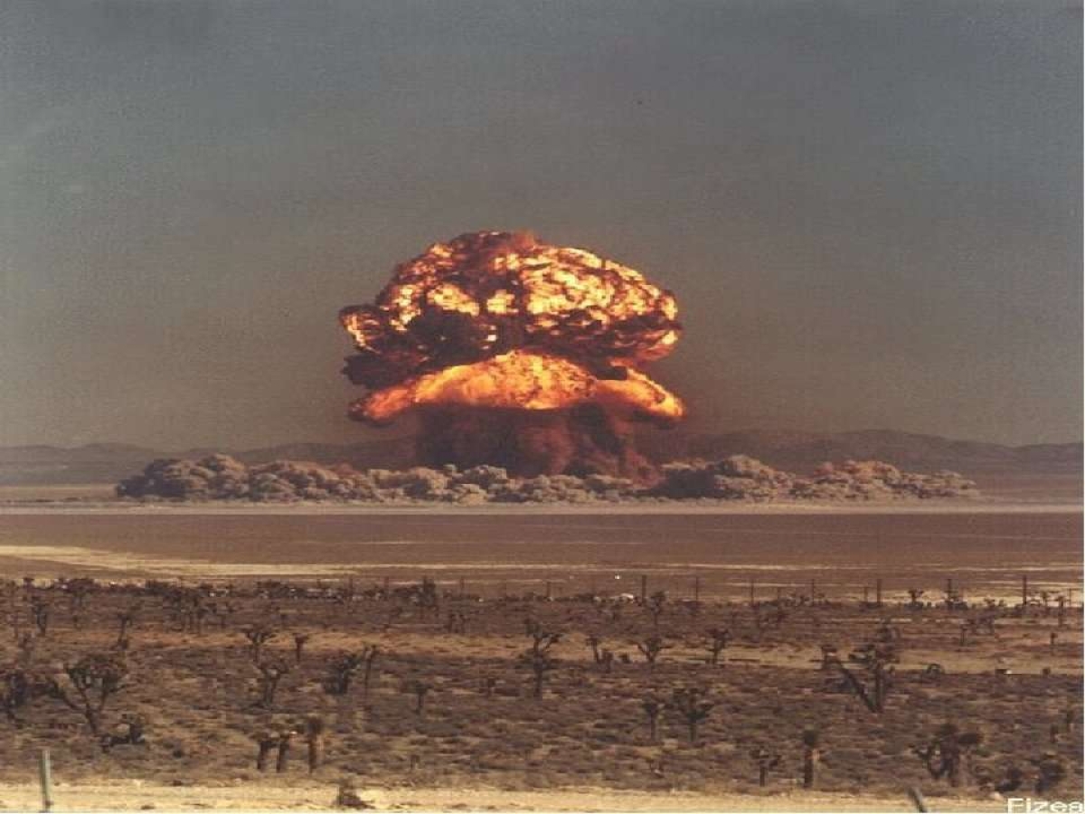 Территория ядерного взрыва. Семипалатинск ядерный полигон. Семипалатинский испытательный полигон, Казахстан. Семипалатинский ядерный полигон испытания. Ядерный взрыв на Семипалатинском полигоне.