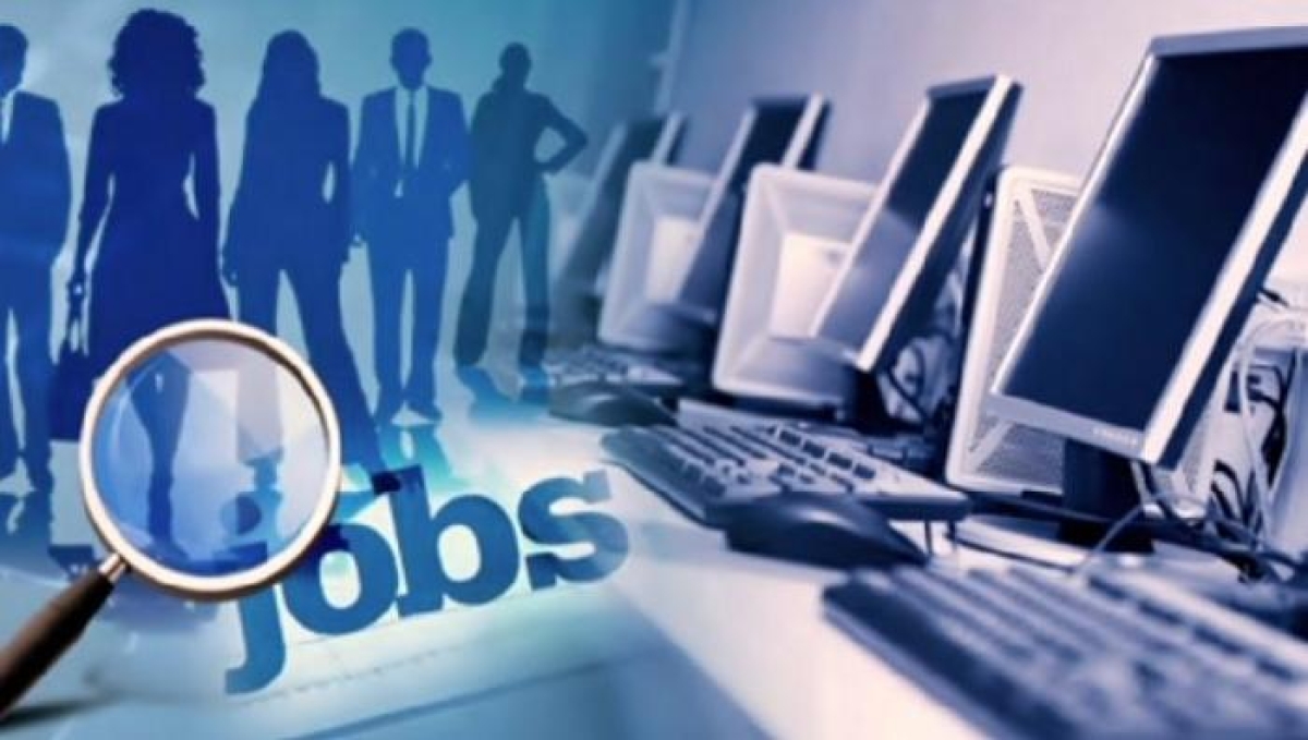 Деловые бумаги картинки. Бизнес еңбек. Бизнесмен в банке. Экономика саясат. Бизнес еңбек.