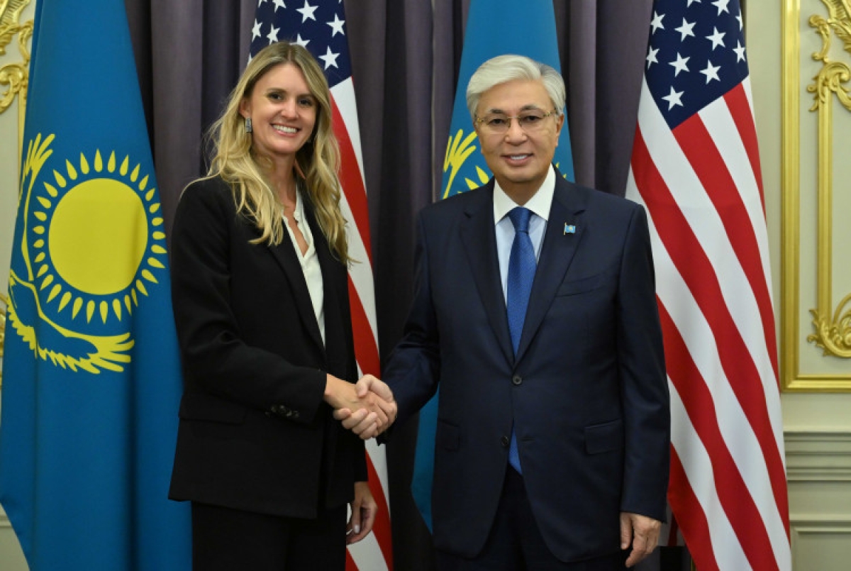 Президент провел встречу с руководством Смитсоновского института