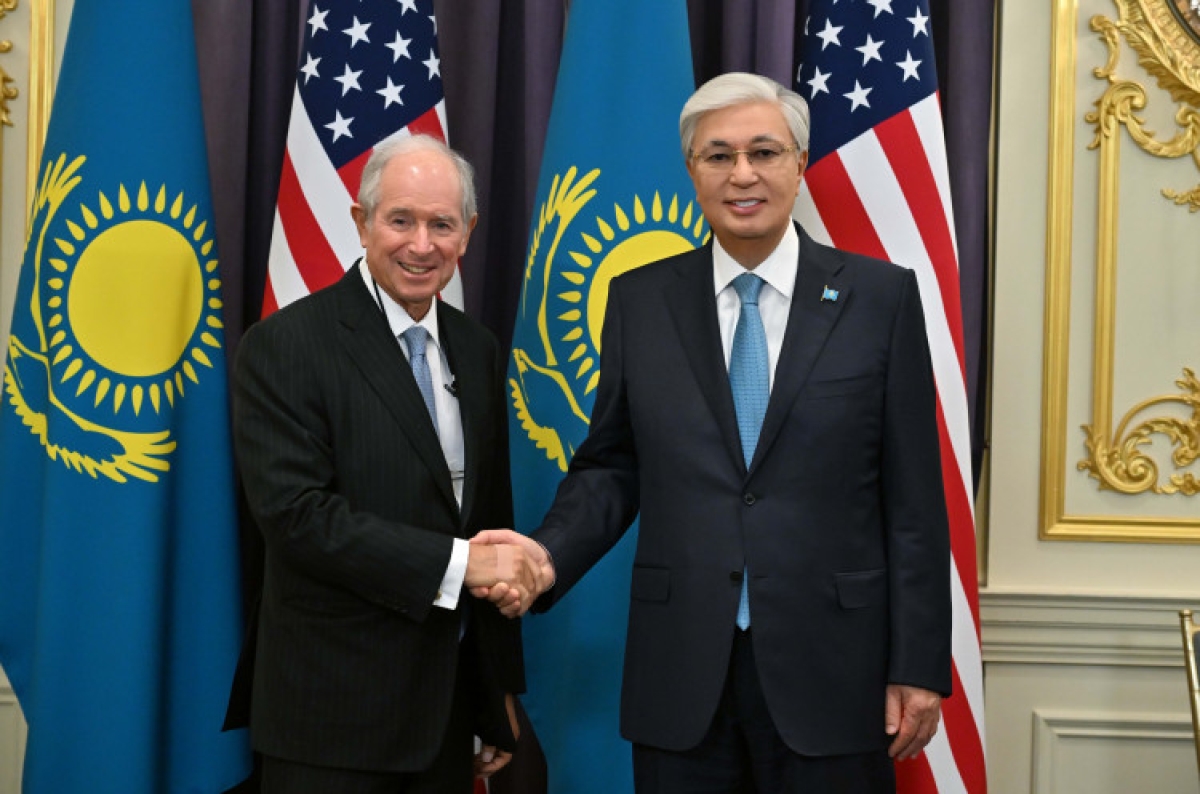 Президент встретился с председателем правления и сооснователем компании Blackstone Стивеном Шварцманом