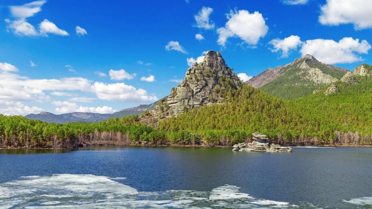 Безопасность туристов и развитие курортной инфраструктуры под особым контролем