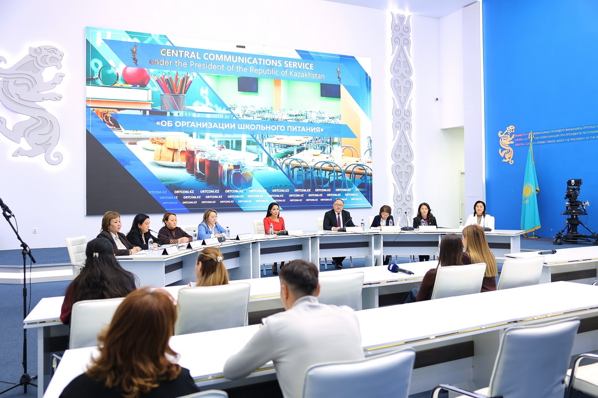 Меньше соли и сахара, больше овощей и фруктов: в Казахстане внедрен новый стандарт питания в школах