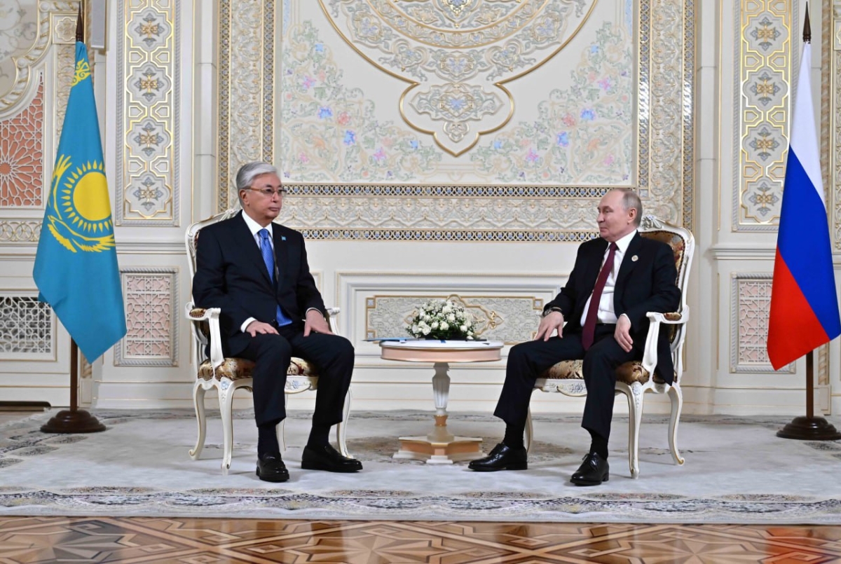 Глава государства провел встречу с Президентом Российской Федерации