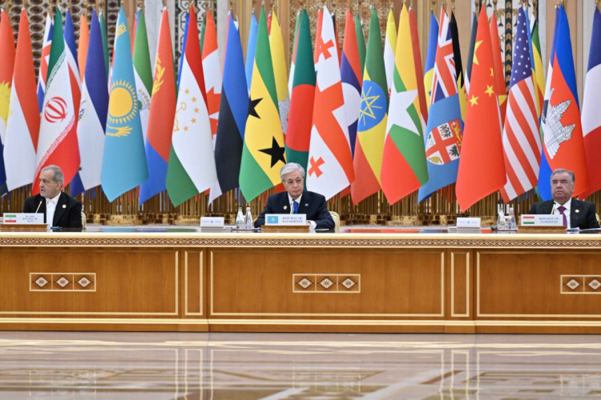 Глава государства принял участие в работе Форума, посвященного Международному году мира и доверия, 30-летию постоянного нейтралитета Туркменистана