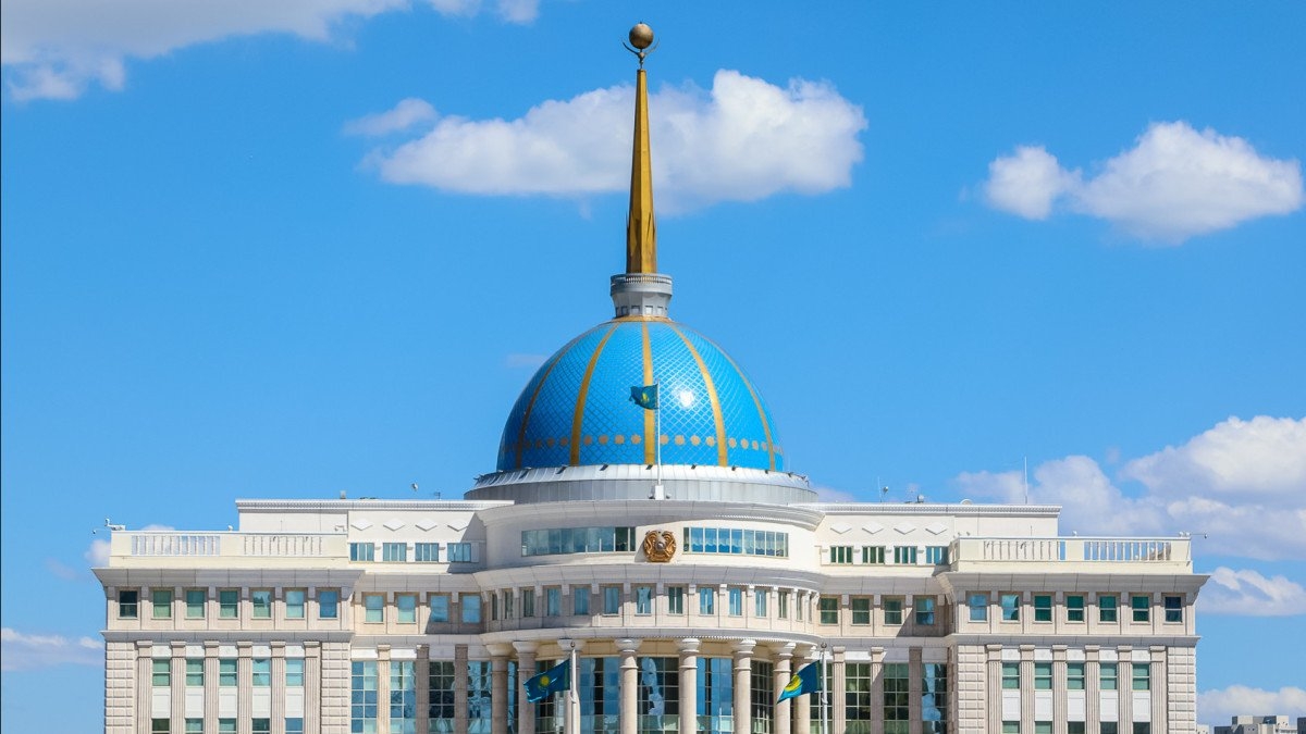 Телеграммы поздравления поступают в адрес Главы государства по случаю проведения республиканского референдума