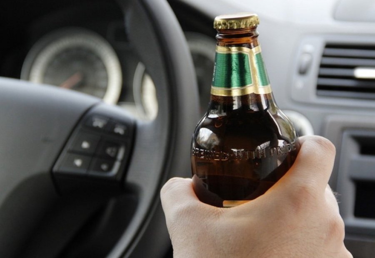 Езда в состоянии алкогольного. Пиво за рулем. Вождение в нетрезвом виде.