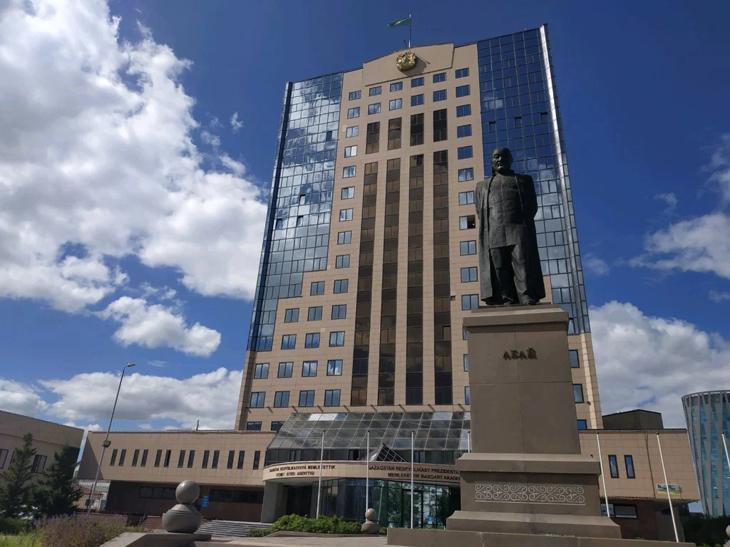 Азиялық қыздармен анальный фистинг